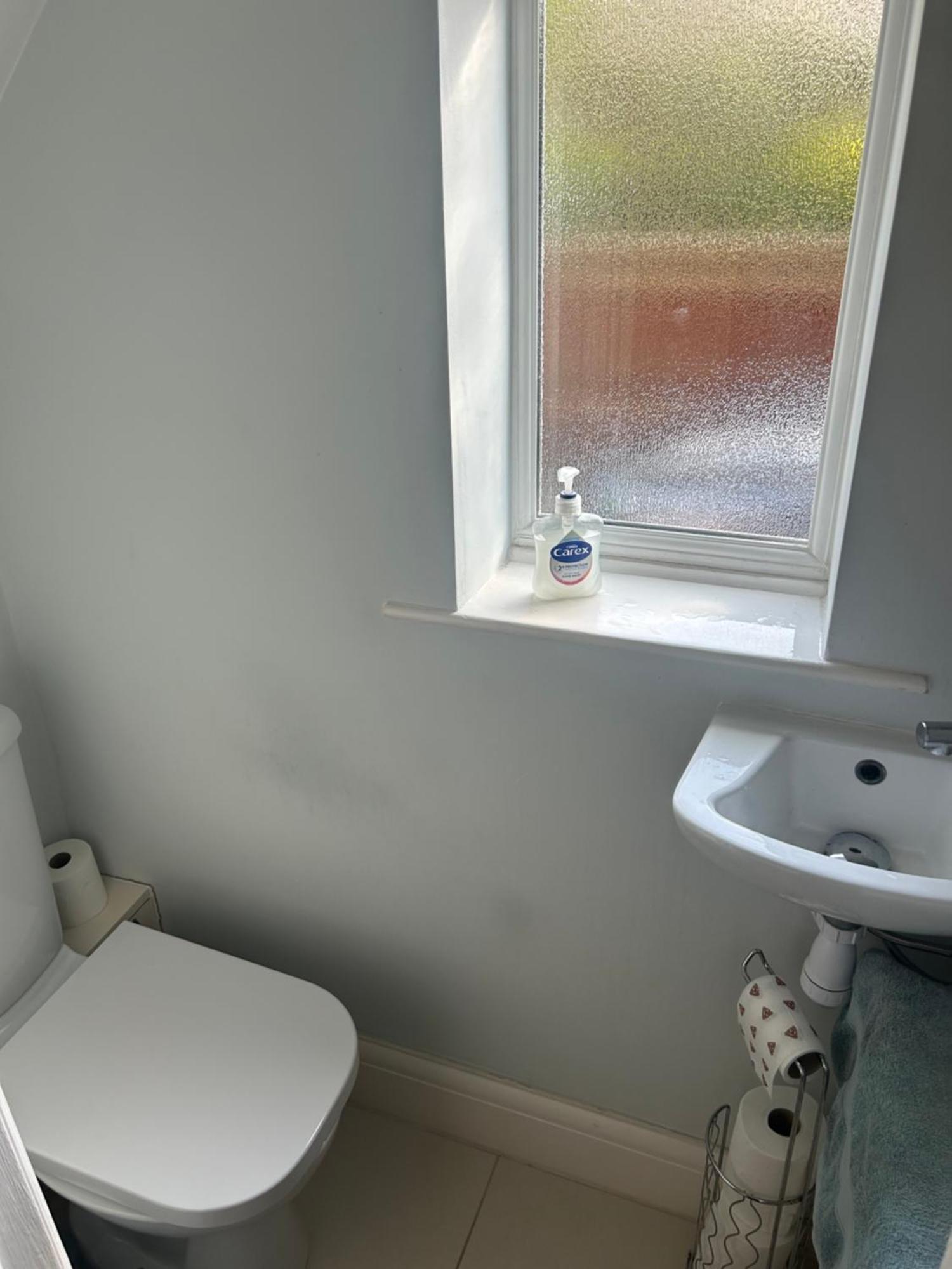 Lovely, Large Double Bedroom With Park View In Home Hazel Grove Exterior photo